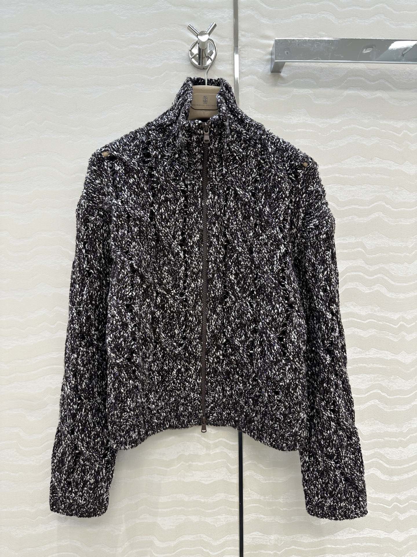 Luxurious High-End Female Suit P1224 with Italian Cashmere and Unicorn Crochet – Product Details and Features