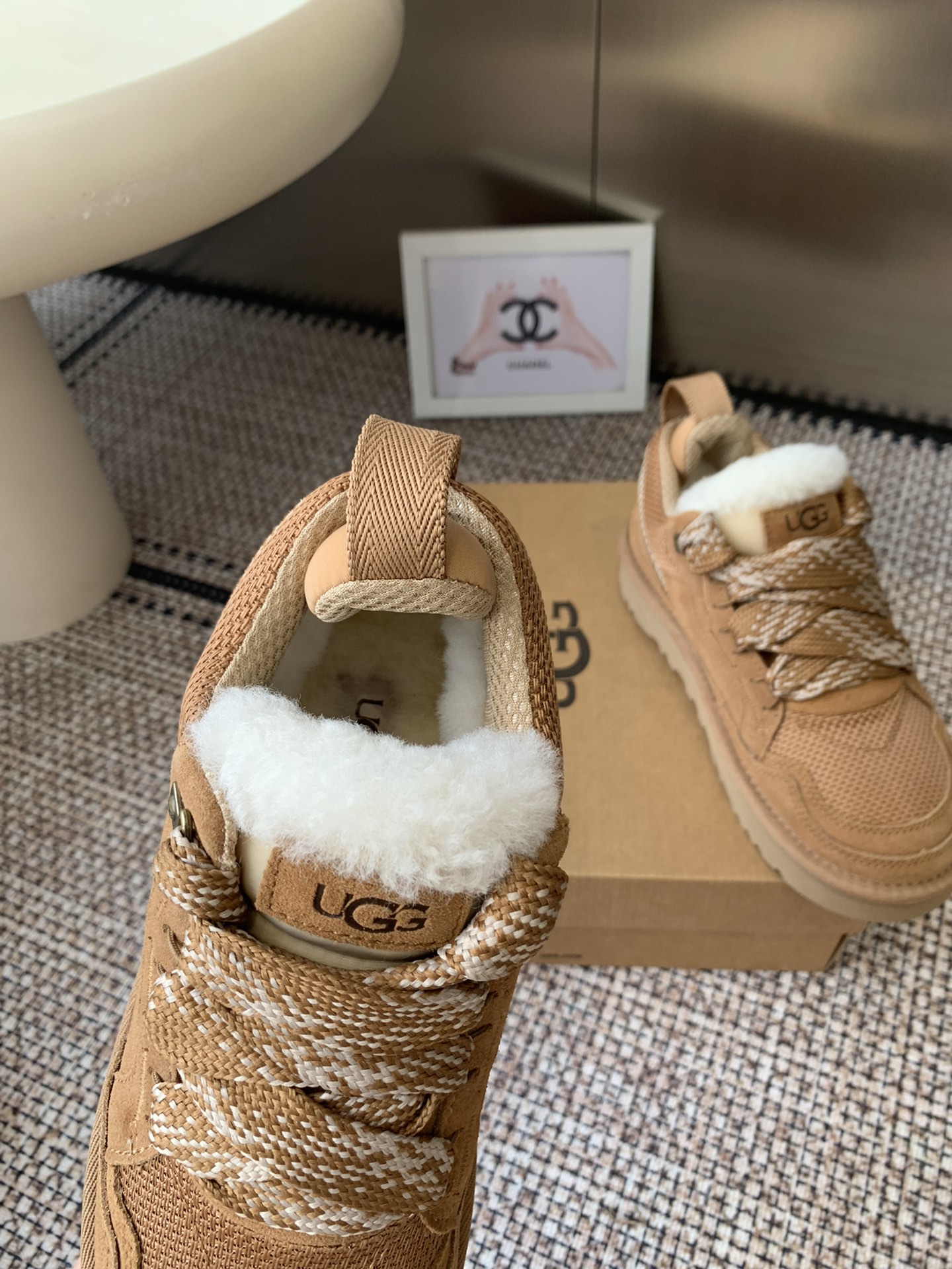 🔥低帮UGG秋冬新款厚底休闲鞋‼️ 作为的领军品牌，这双新款同样延续了其一贯的舒适理念码数:35-40(