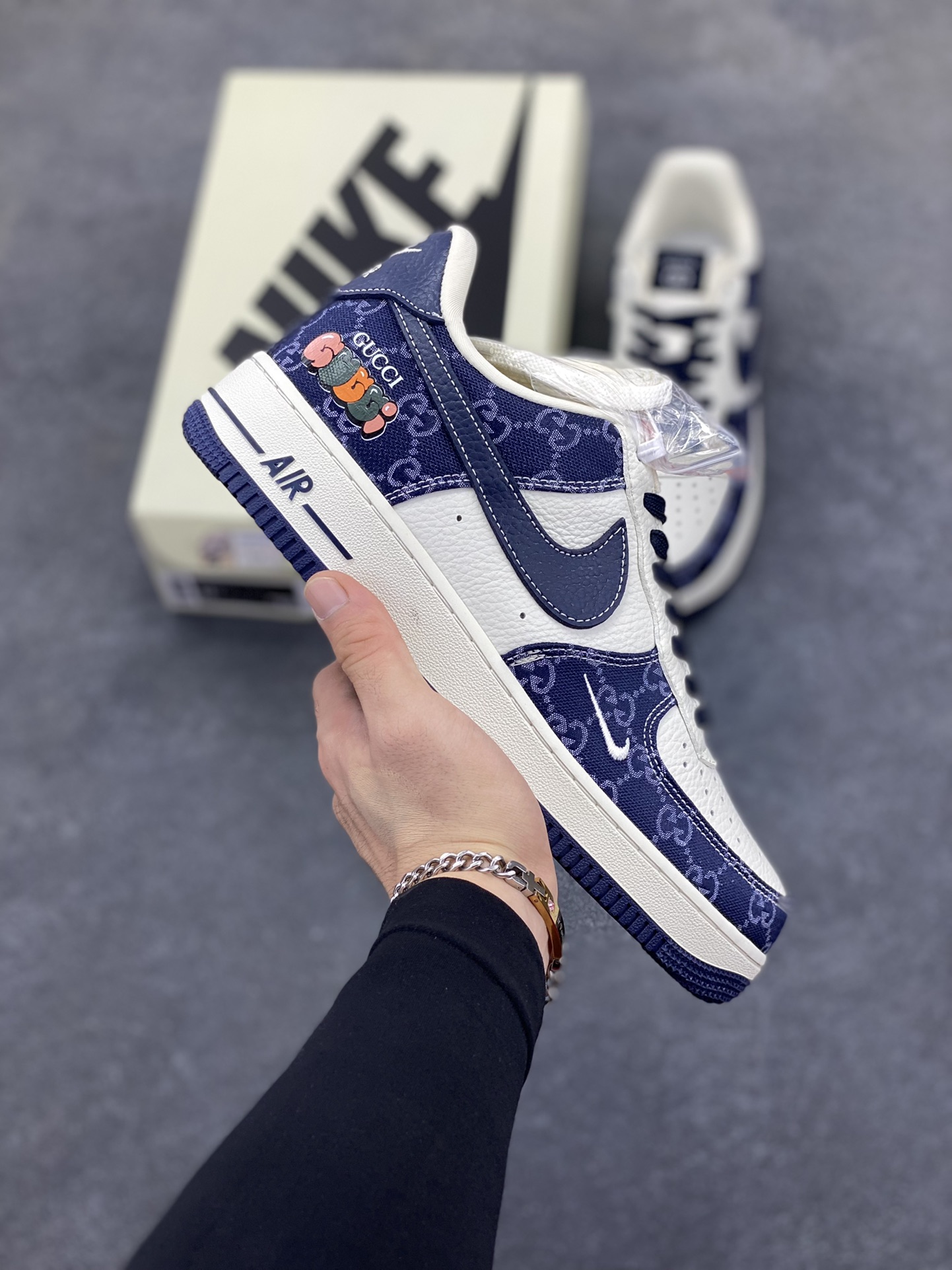 NIke Air Force 1 \’07 Low 古驰联名–藏蓝牛仔 空军一号低帮 运动鞋 休闲鞋 折边针车 工艺难度大 原楦头原纸板 原装鞋盒 原厂鞋底 超高清洁度 细节完美 货号:SC0601-568 尺码:36 36.5 37.5 38 38.5 39 40 40.5 41 42 42.5 43 44 44.5 45-选品中心