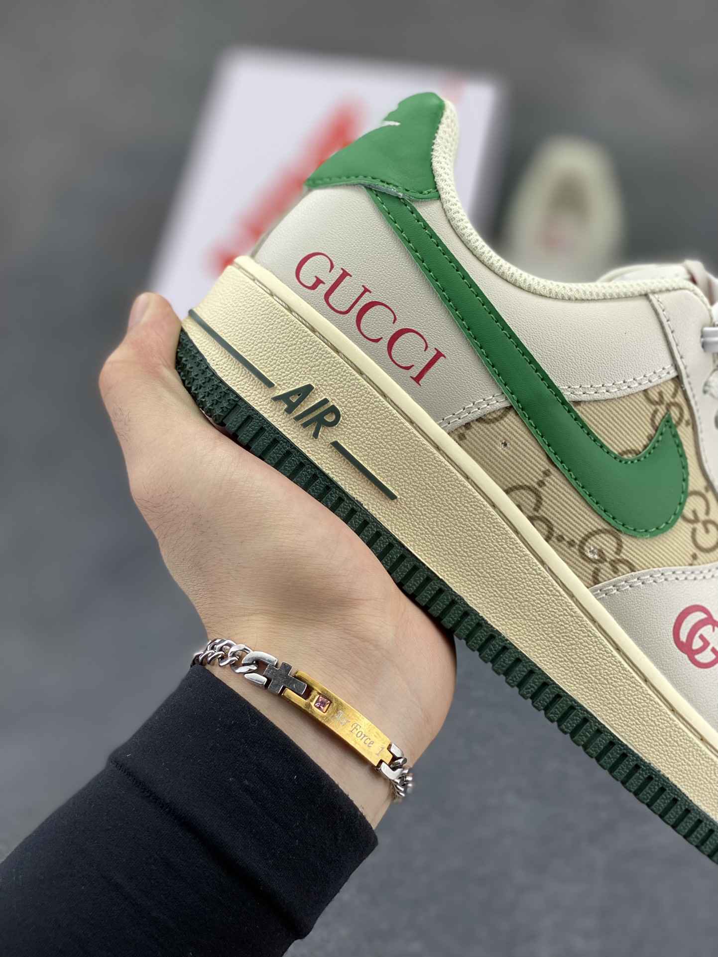 图片[6]-NIke Air Force 1 \’07 Low “古驰联名——灰绿勾”空军一号 低帮 运动鞋 休闲鞋 折边针车 工艺难度大 原楦头原纸板 原装鞋盒 定制五金配件 内置全掌气垫 原厂鞋底 货号：AH8462-003 尺码：36 36.5 37.5 38 38.5 39 40 40.5 41 42 42.5 43 44 44.5 45-选品中心