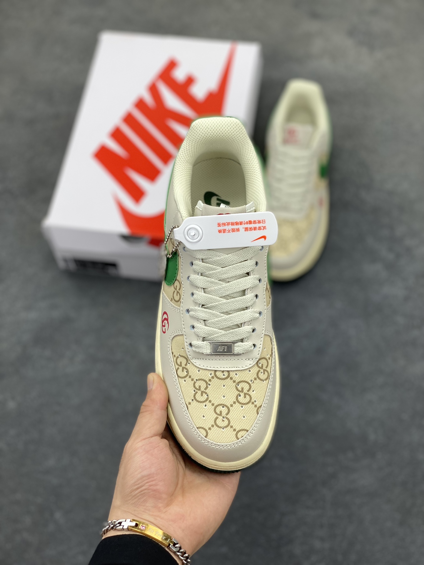图片[2]-NIke Air Force 1 \’07 Low “古驰联名——灰绿勾”空军一号 低帮 运动鞋 休闲鞋 折边针车 工艺难度大 原楦头原纸板 原装鞋盒 定制五金配件 内置全掌气垫 原厂鞋底 货号：AH8462-003 尺码：36 36.5 37.5 38 38.5 39 40 40.5 41 42 42.5 43 44 44.5 45-选品中心