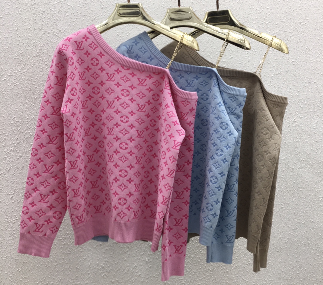 NO:469160,0267 Donkey's new chain off-shoulder long-sleeved top SML khaki, blue, pink, louis vuitton,louis vuitton,alexander wang198609090267 驴家新款链条斜肩长袖上衣 SML 卡其、蓝色、粉色,,louis vuitton,louis vuitton,alexander wang,Women's clothing