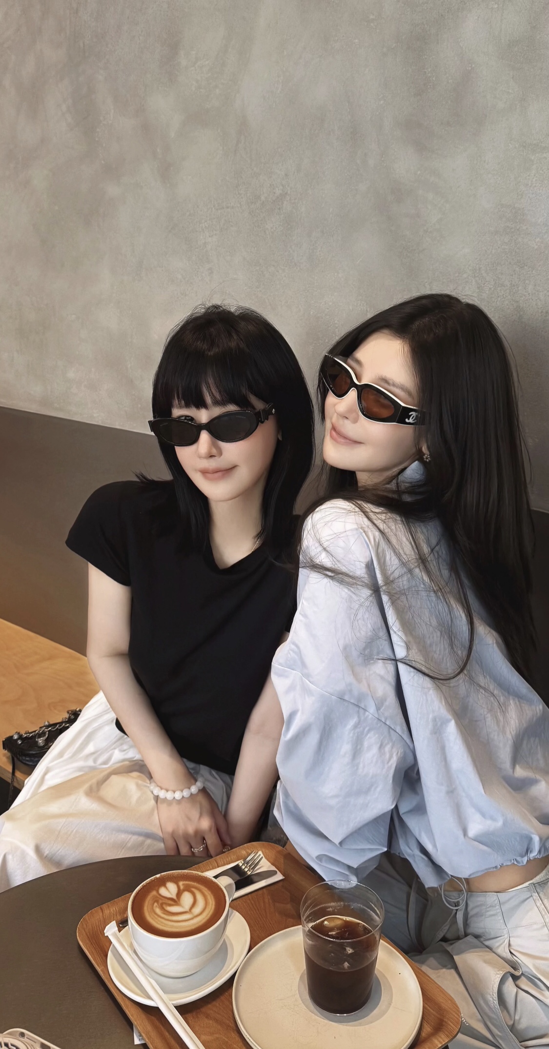 NO:634415,The most popular fragrance that you must buy right now, Bow Panda, are all in stock, Cardia high-end accessories.19860909当下必入最热门小香 蝴蝶结熊猫 现货都是,,卡迪亚高端饰品,Jewelry