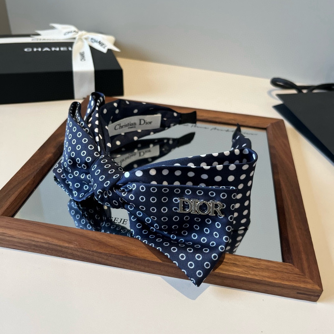 🆕

Dior迪奥新款发箍