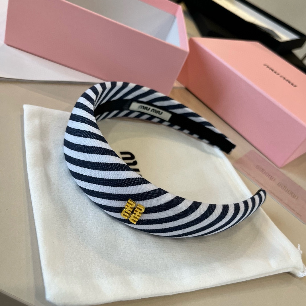 🆕

miumiu缪缪新款发箍