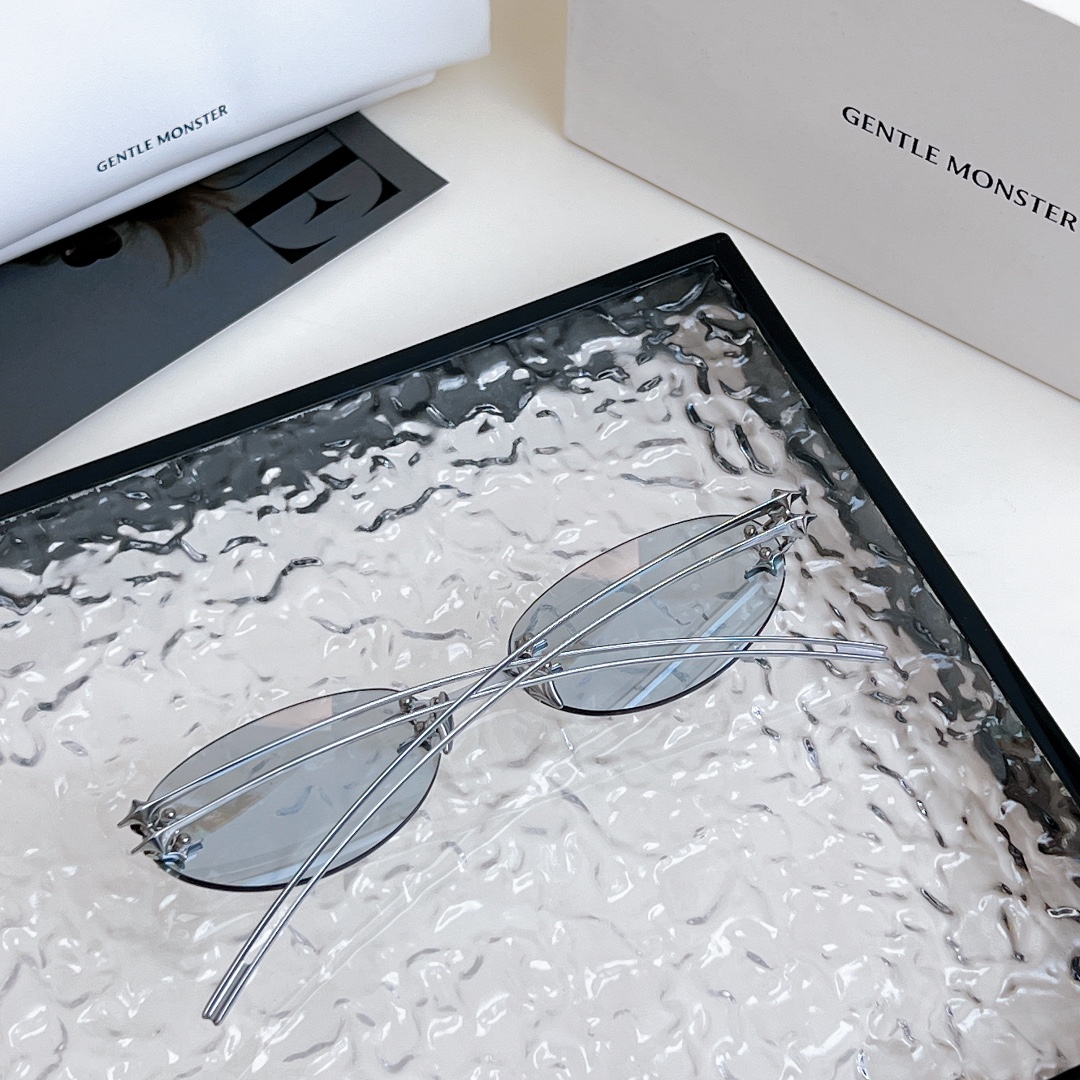 GENTLE MONSTE* BOLD系列墨镜 100%纯钛架 MOD：Node TITANIUMSIZ