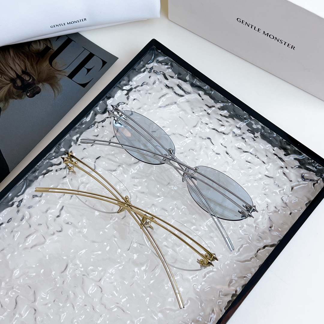 GENTLE MONSTE* BOLD系列墨镜 100%纯钛架 MOD：Node TITANIUMSIZ