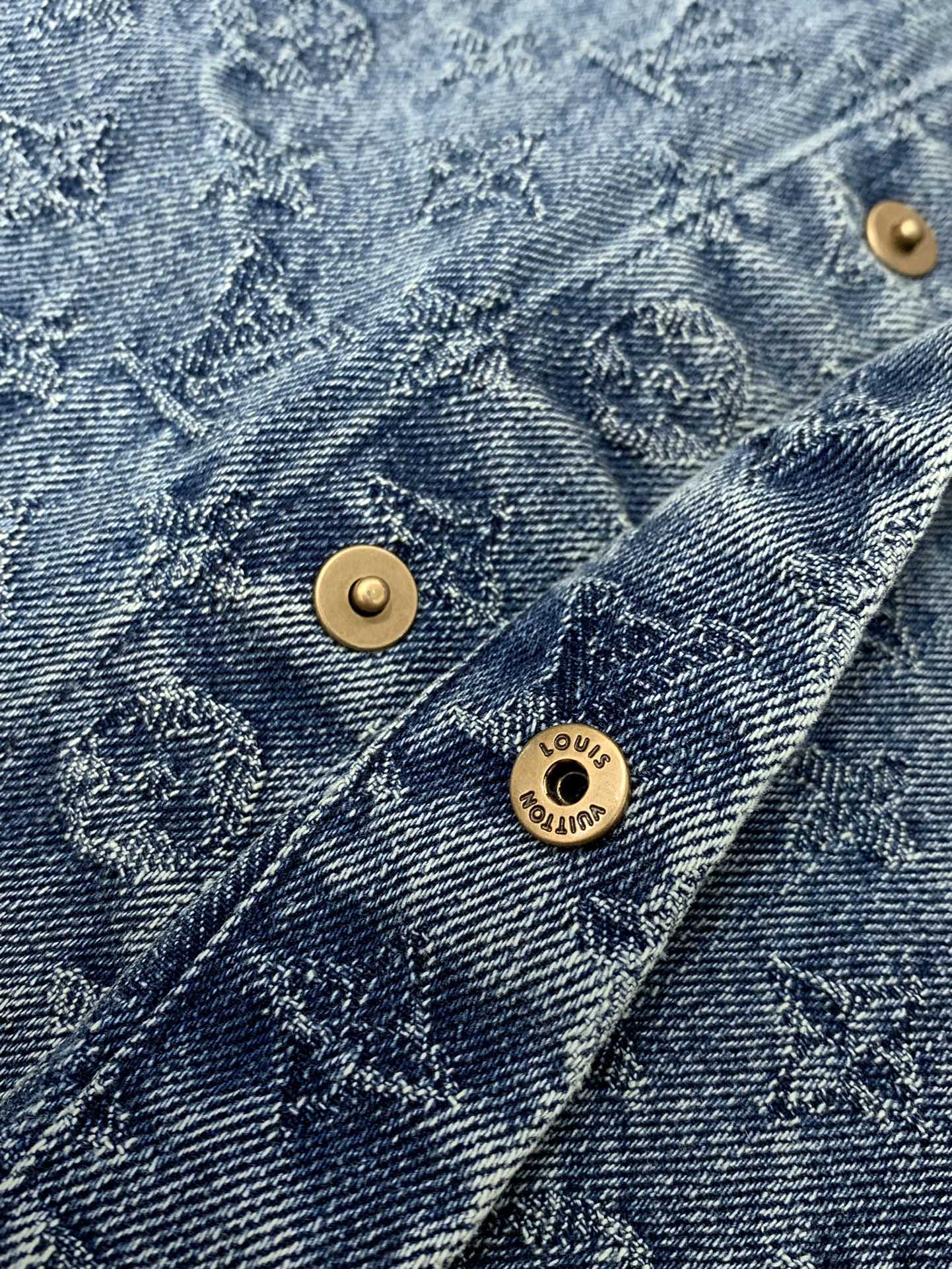 ，LouisVuitton 路易威登，2024秋冬最新款，专柜同步有售，原单狠货，时尚休闲牛仔外套，上身