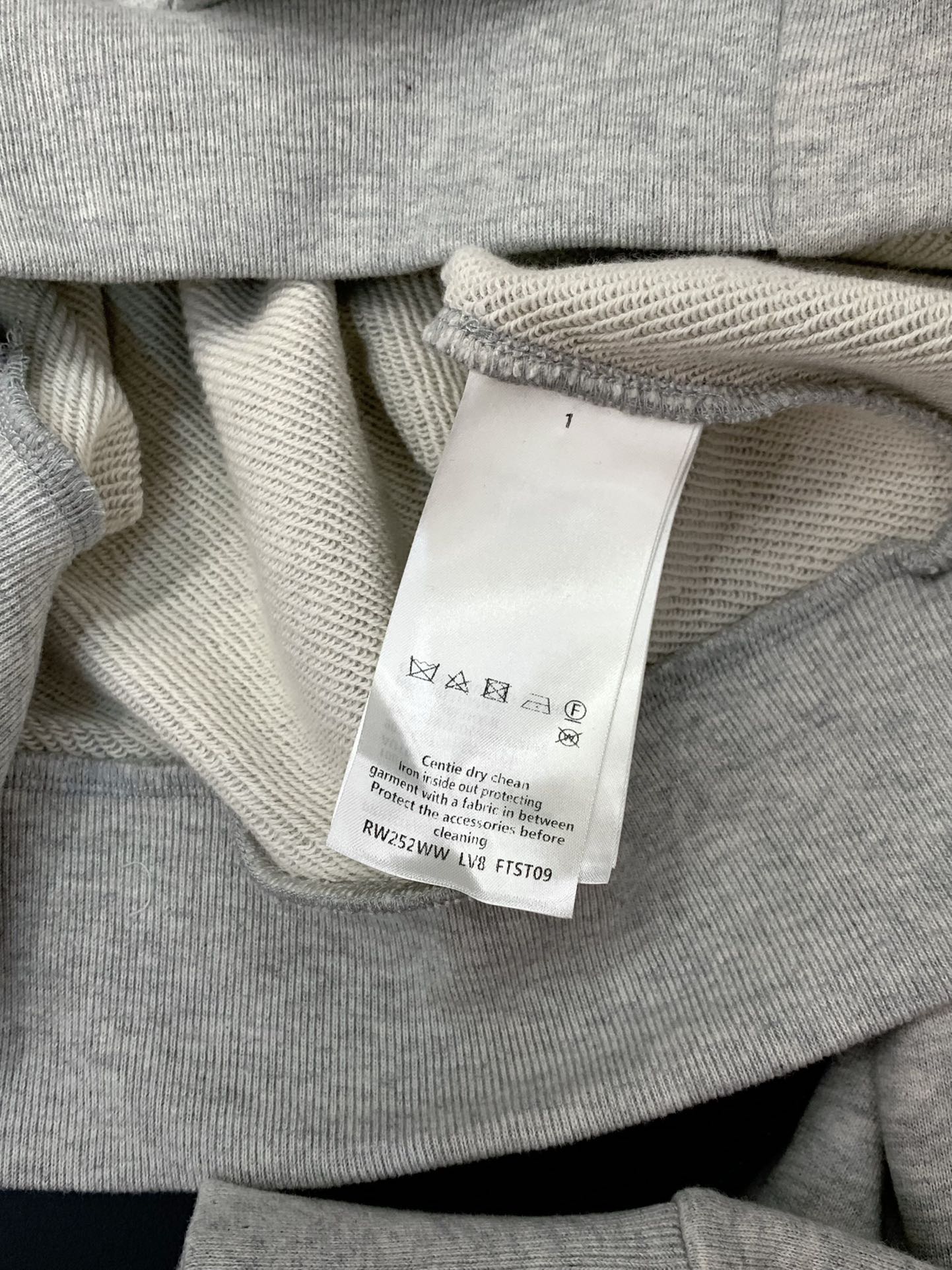 ，LouisVuitton 路易威登，2025秋季最新款，专柜同步有售，原单狠货，时尚休闲连帽外套，上身