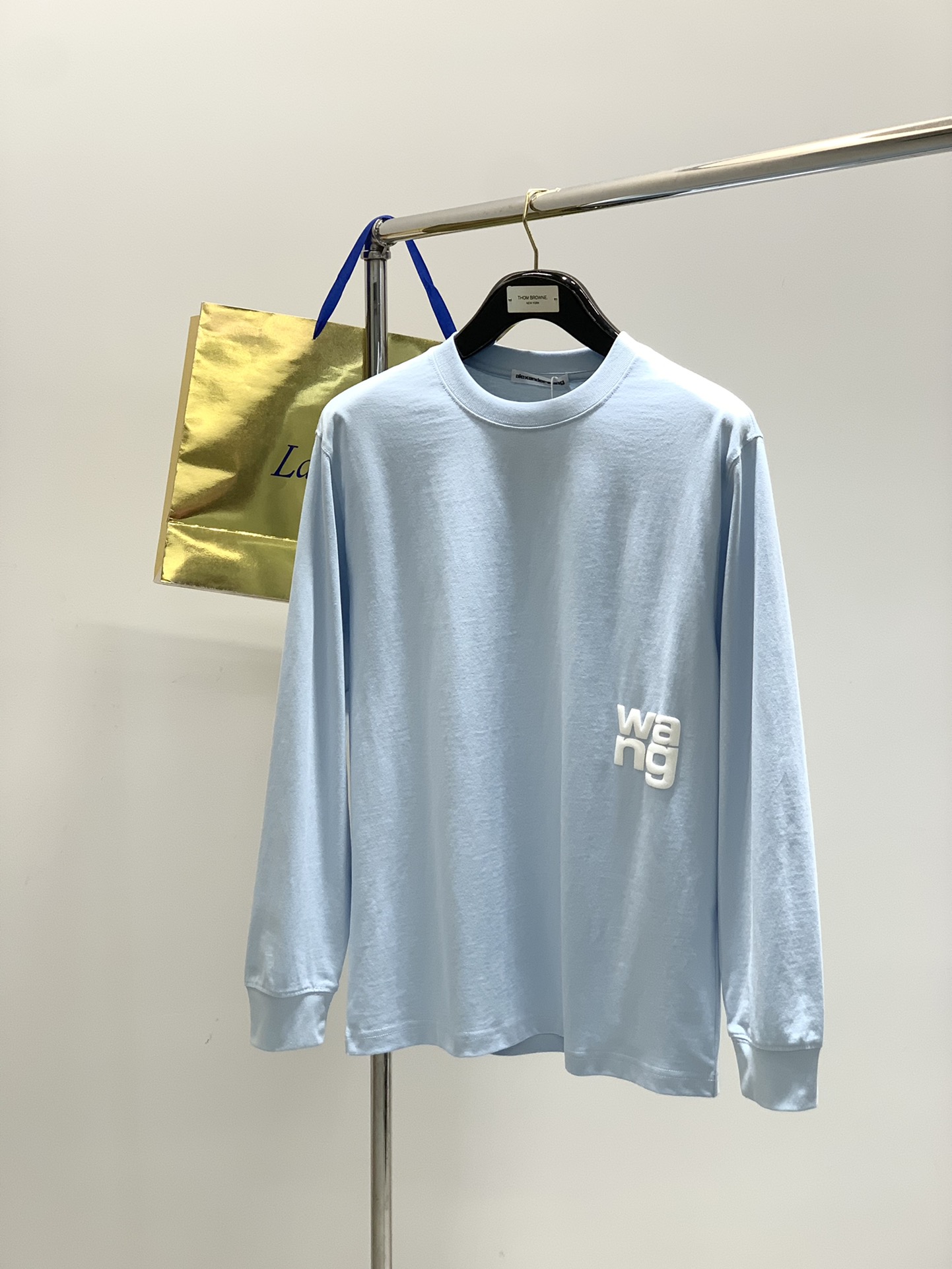 ，Alexander Wang 亚历山大·王，2025早秋新品，时尚休闲圆领长袖T恤，专柜同步有售，顶级