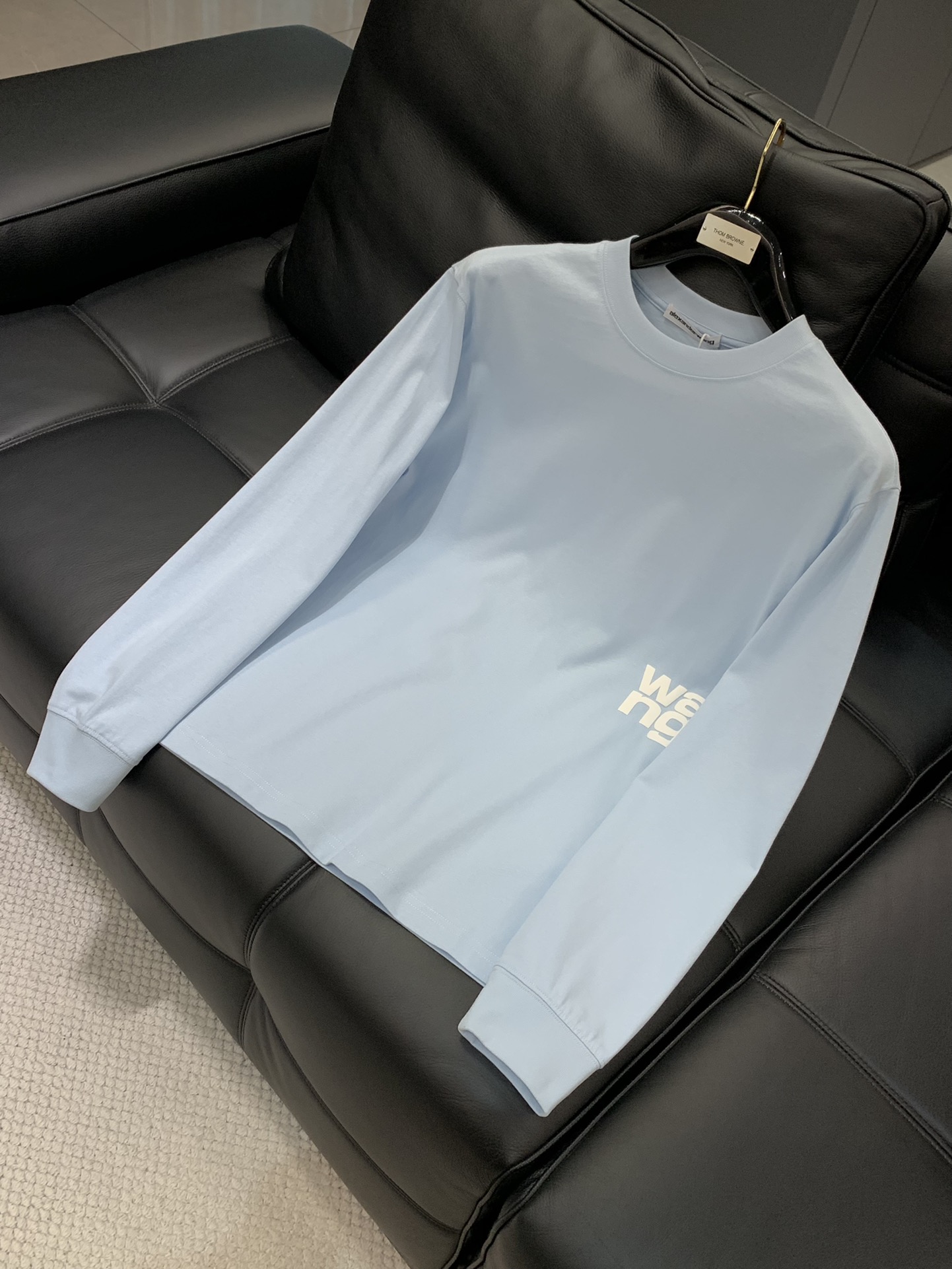 ，Alexander Wang 亚历山大·王，2025早秋新品，时尚休闲圆领长袖T恤，专柜同步有售，顶级