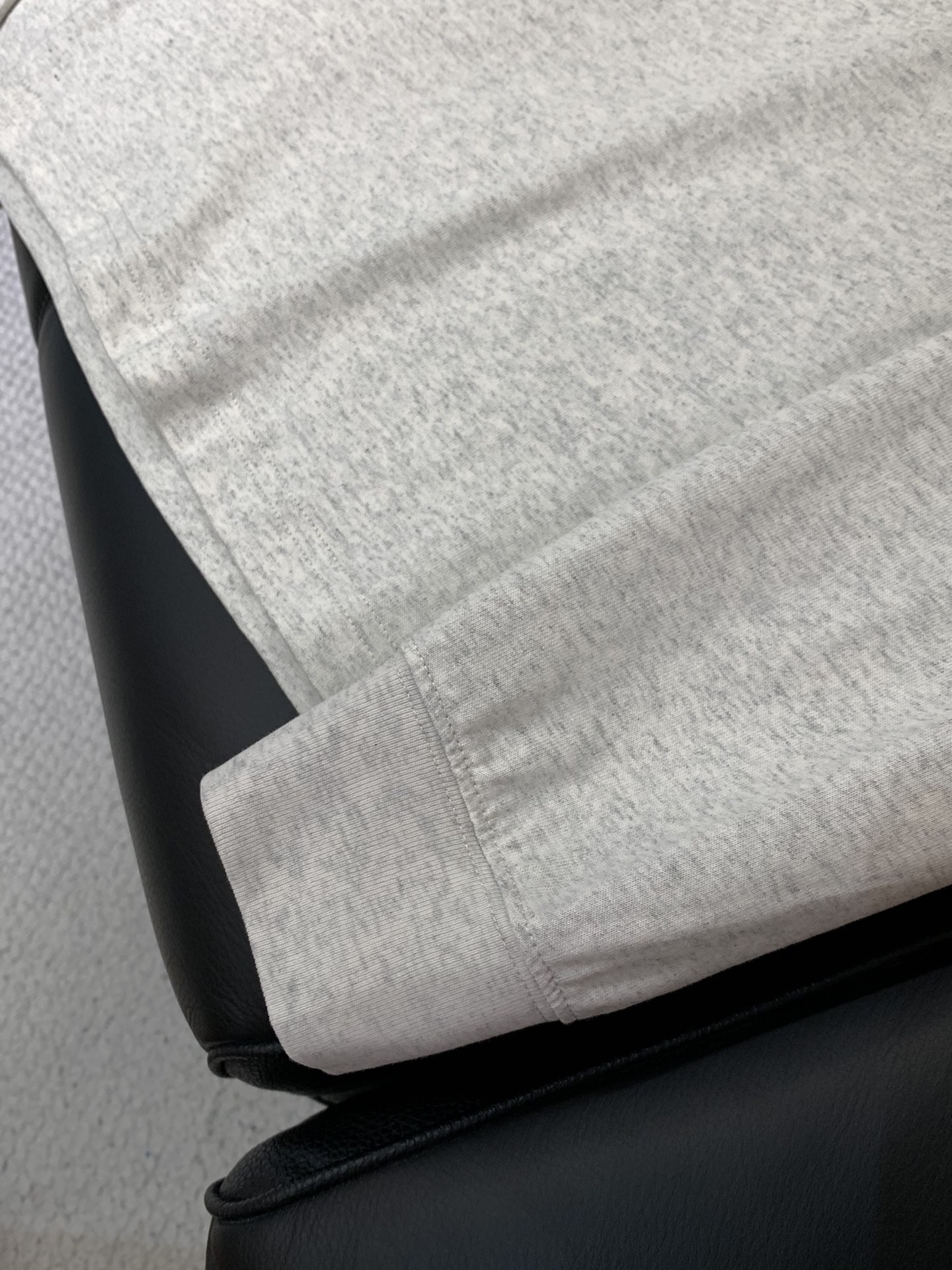 ，Alexander Wang 亚历山大·王，2025早秋新品，时尚休闲圆领长袖T恤，专柜同步有售，顶级