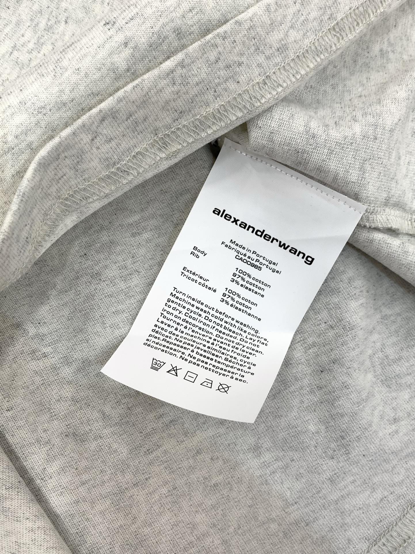 ，Alexander Wang 亚历山大·王，2025早秋新品，时尚休闲圆领长袖T恤，专柜同步有售，顶级