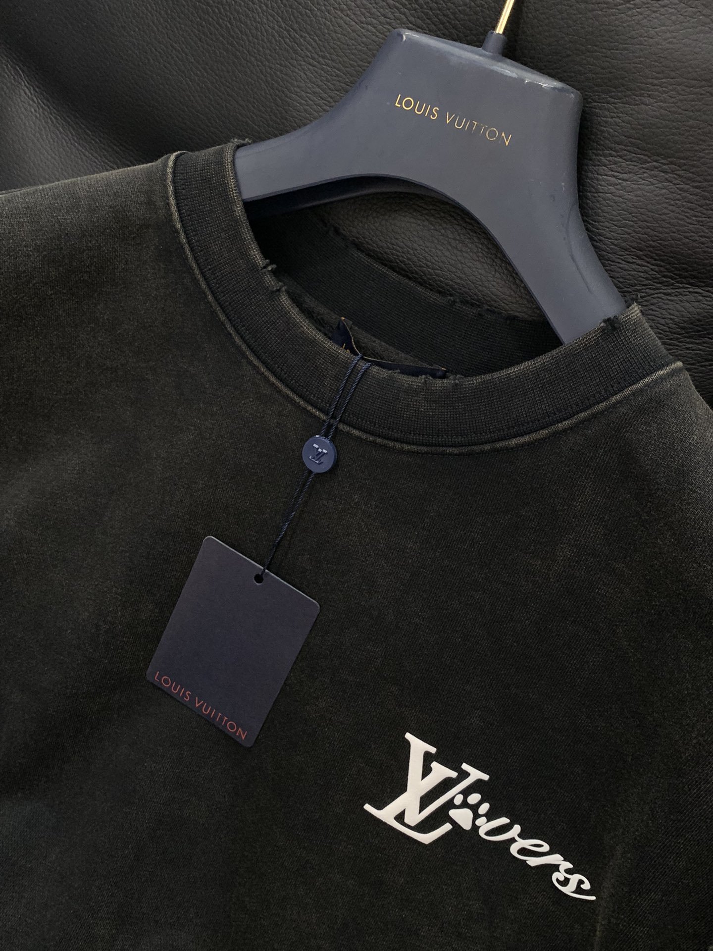 ，LouisVuitton 路易威登，2025秋季最新款，专柜同步有售，原单狠货，时尚休闲卫衣，上身很有