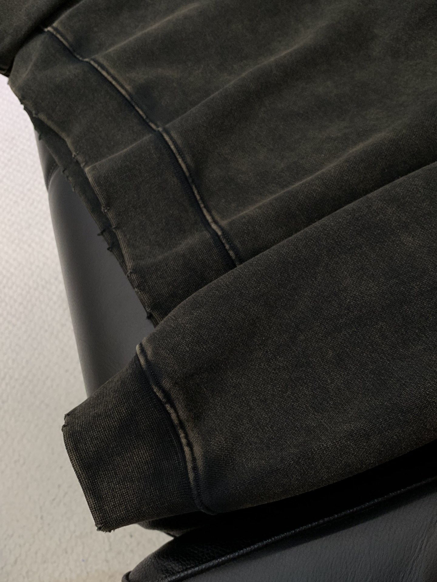 ，LouisVuitton 路易威登，2025秋季最新款，专柜同步有售，原单狠货，时尚休闲卫衣，上身很有