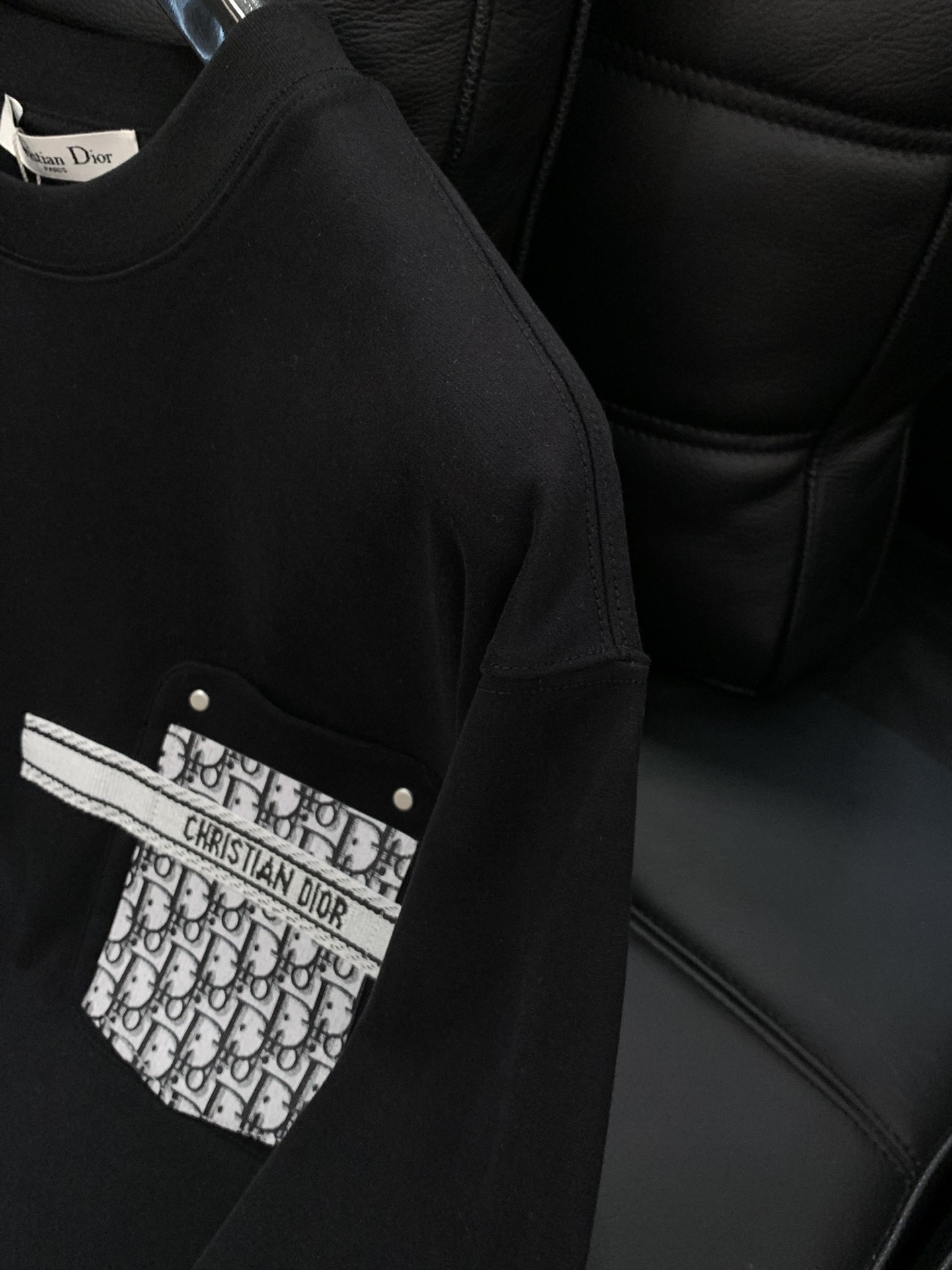 ，Dior 迪奥， 2025秋季新品，专柜同步有售，简约时尚休闲圆领长袖T恤，原版进口面料，舒适透气，顶