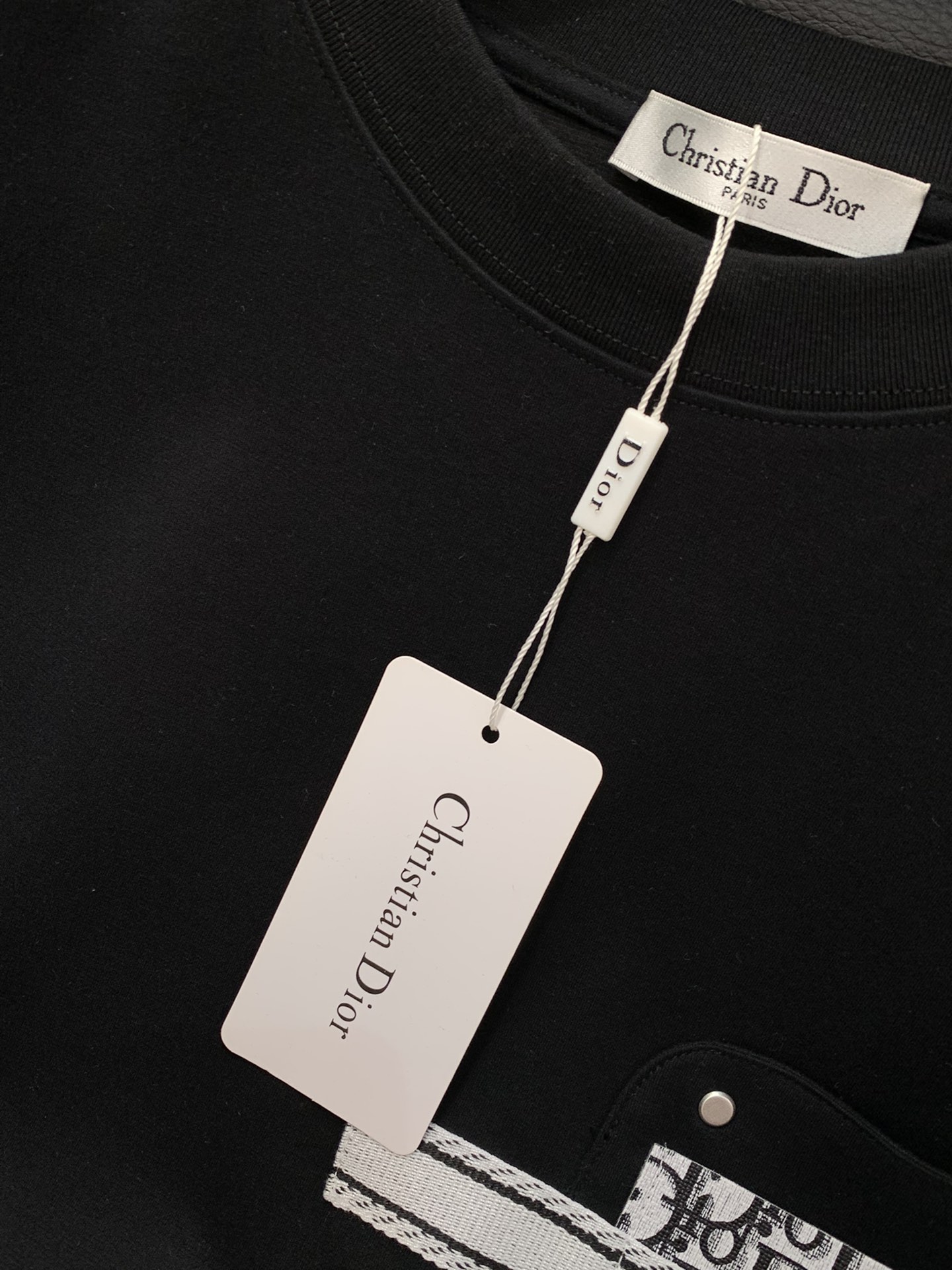 ，Dior 迪奥， 2025秋季新品，专柜同步有售，简约时尚休闲圆领长袖T恤，原版进口面料，舒适透气，顶