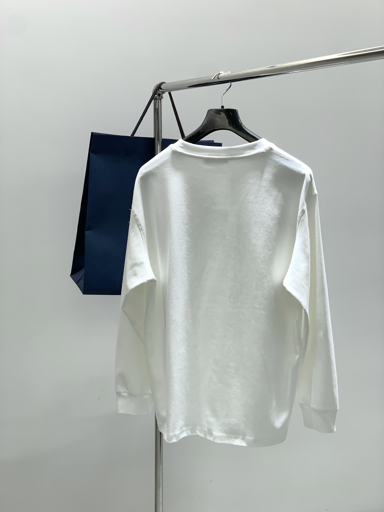 ，Dior 迪奥， 2025秋季新品，专柜同步有售，简约时尚休闲圆领长袖T恤，原版进口面料，舒适透气，顶