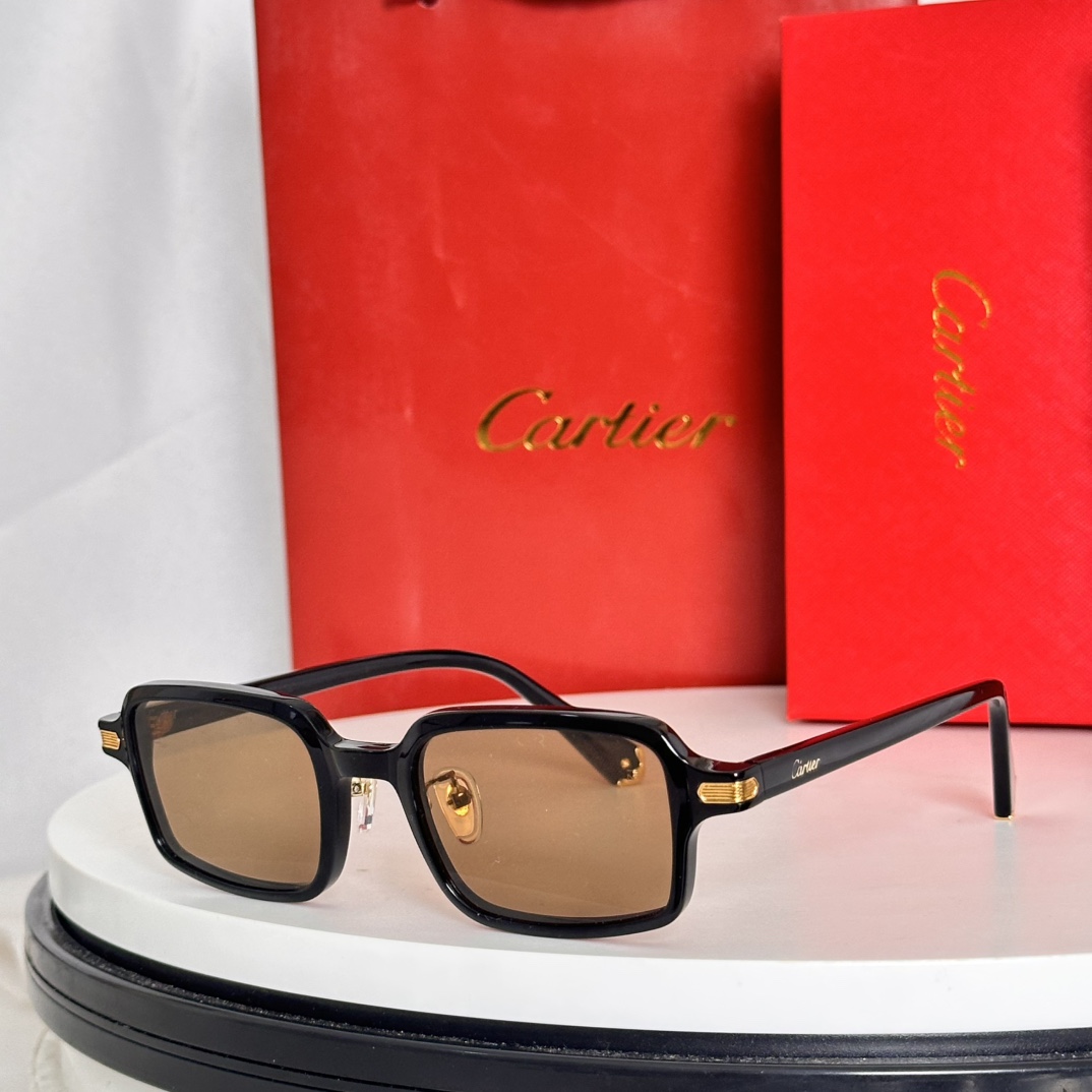  ‼️卡地亚 𝑪𝒂𝒓𝒕𝒊𝒆𝒓 Première系列
MOD：CT0539S
高电镀 升级蔡司镜片
siz