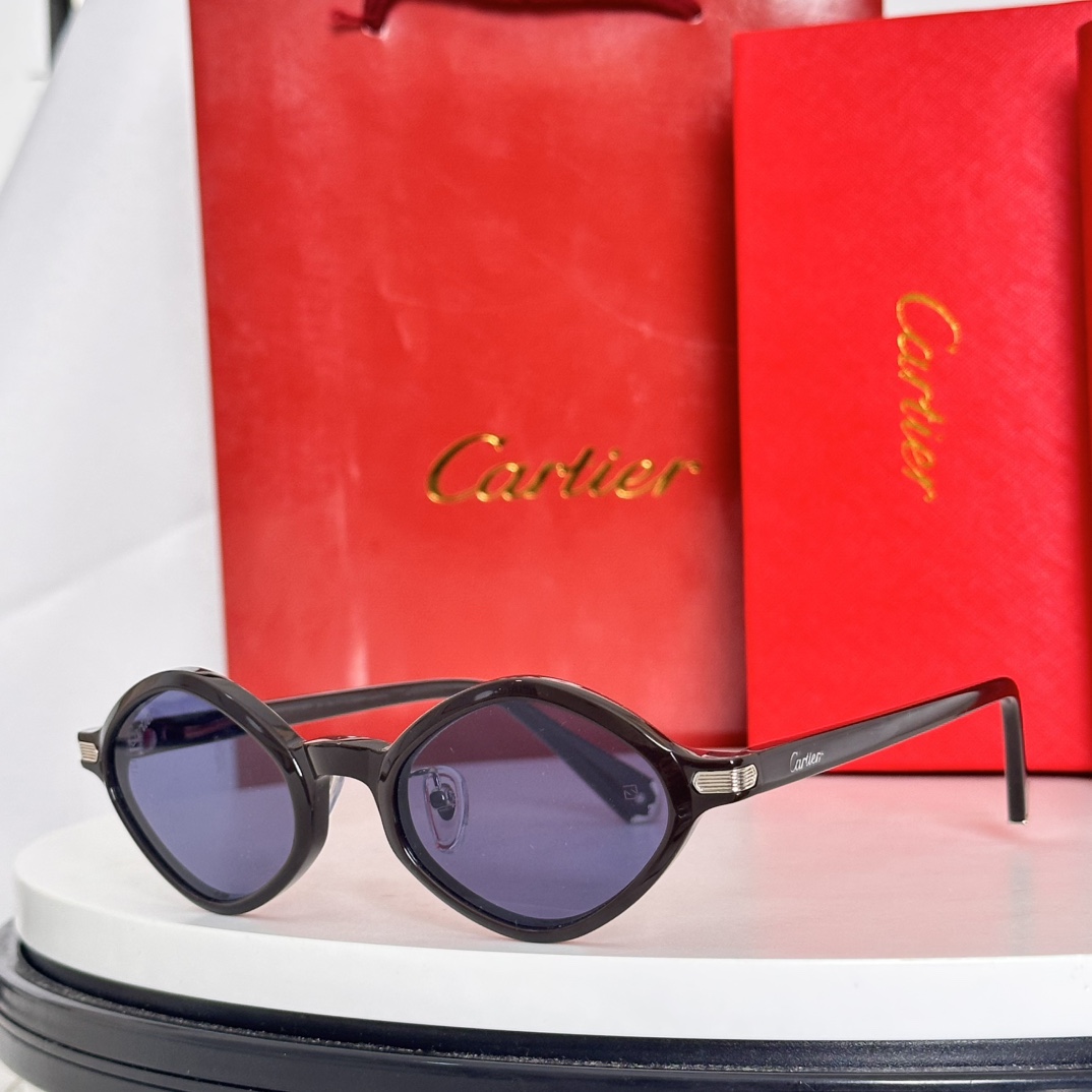  ‼️卡地亚 𝑪𝒂𝒓𝒕𝒊𝒆𝒓 Première系列
MOD：CT0540S
size：48口21-145