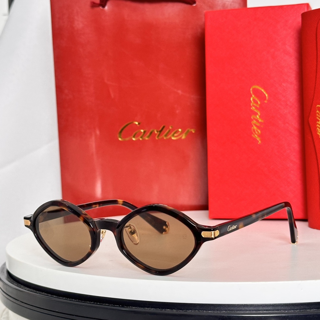  ‼️卡地亚 𝑪𝒂𝒓𝒕𝒊𝒆𝒓 Première系列
MOD：CT0540S
size：48口21-145