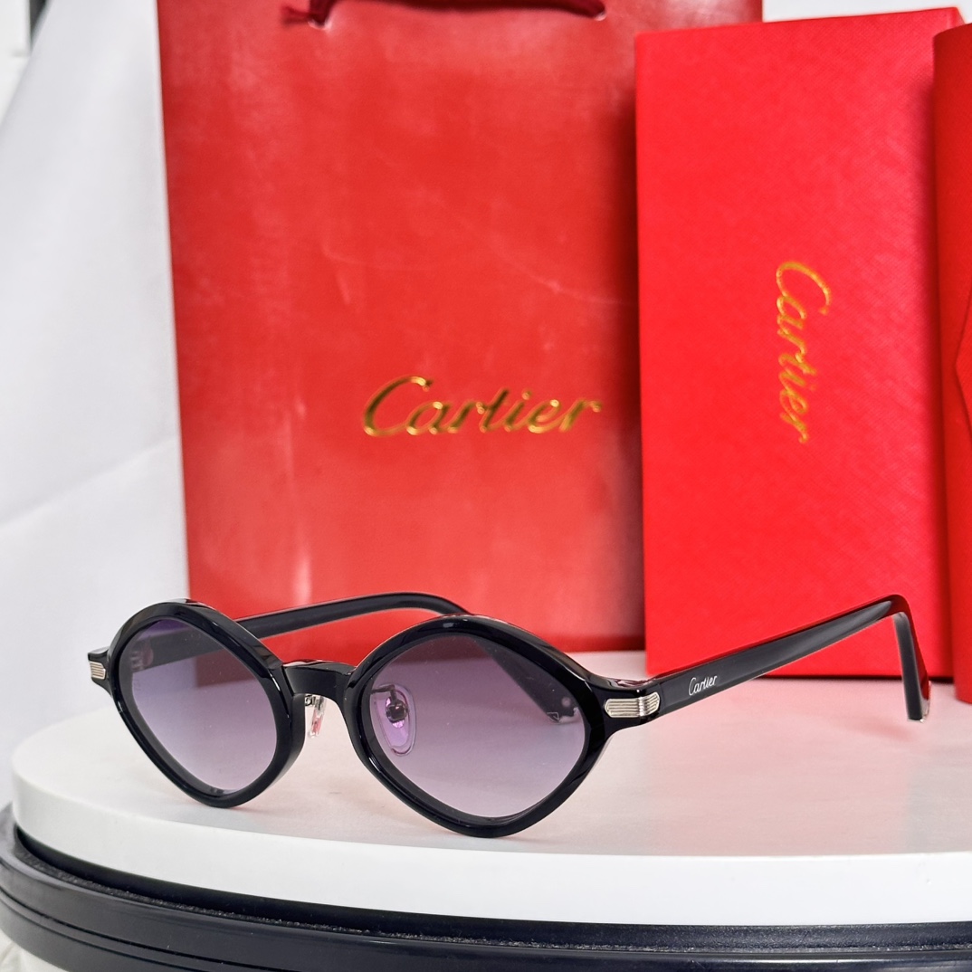  ‼️卡地亚 𝑪𝒂𝒓𝒕𝒊𝒆𝒓 Première系列
MOD：CT0540S
size：48口21-145