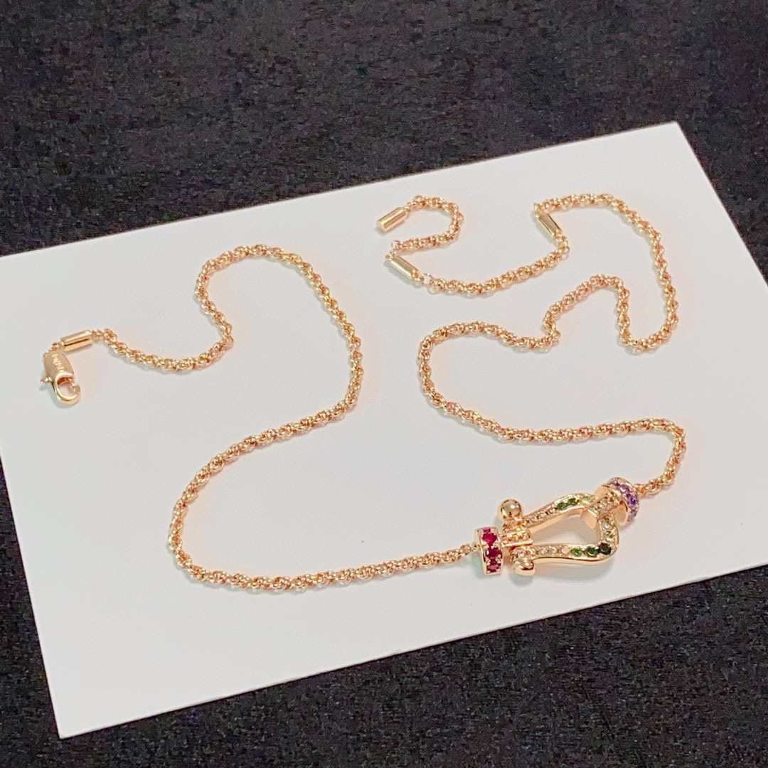 “New Product Release: Rose Bonfire, Golden Freder, High-Quality Necklaces, Fashion Industry, Superpowers” - 图片 6