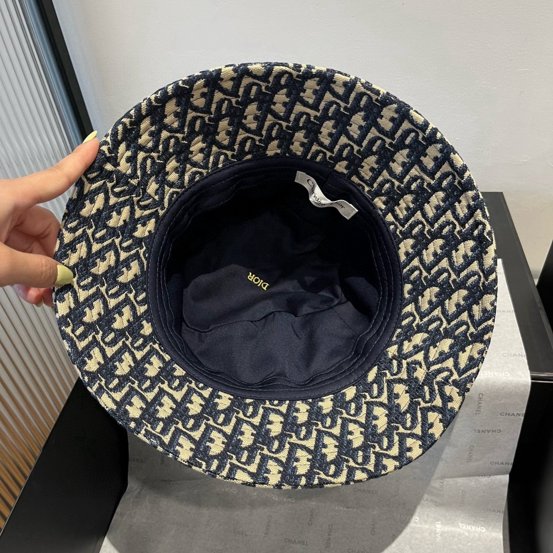 🆕
Dior迪奥新款渔夫帽