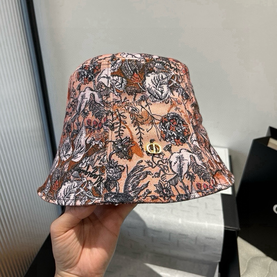 🆕

Dior迪奥新款渔夫帽，休闲桶帽，头围57cm