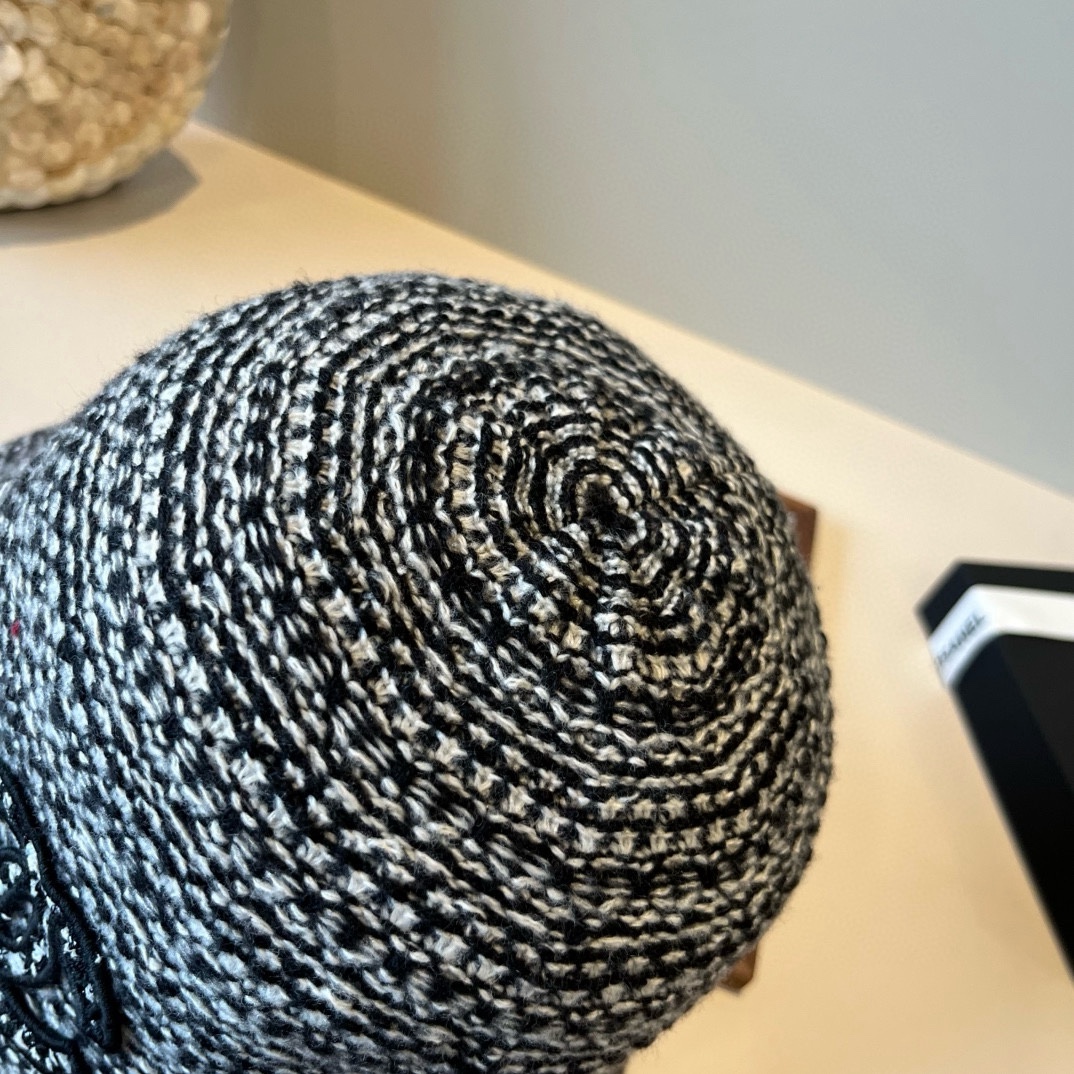 🆕

Chanel香奈儿新款渔夫帽，头围57cm