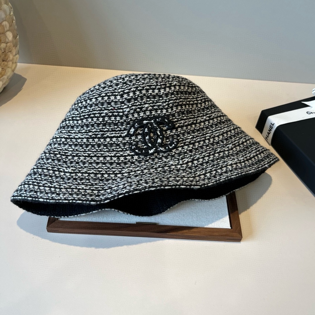 🆕

Chanel香奈儿新款渔夫帽，头围57cm