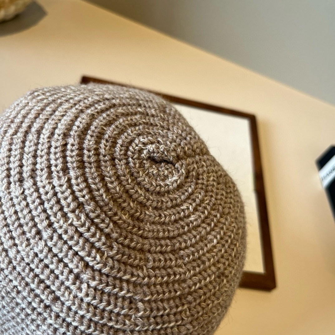 🆕

Celine赛琳新款渔夫帽，头围57cm