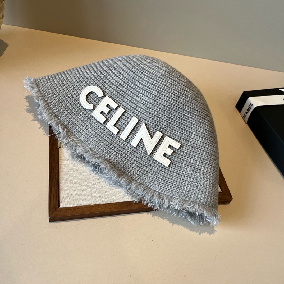 🆕

Celine赛琳新款渔夫帽，头围57cm