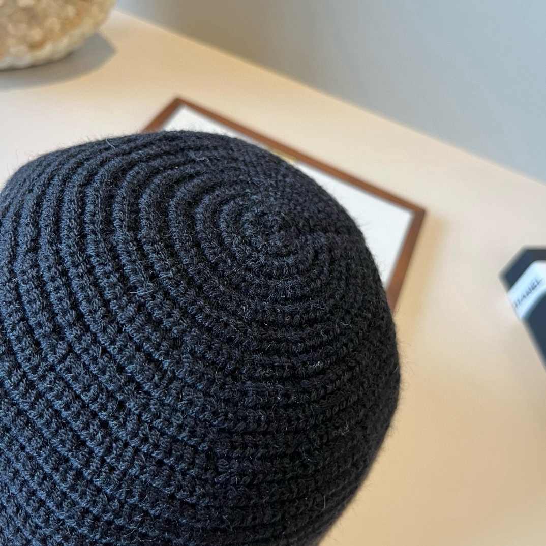 🆕

Celine赛琳新款渔夫帽，头围57cm