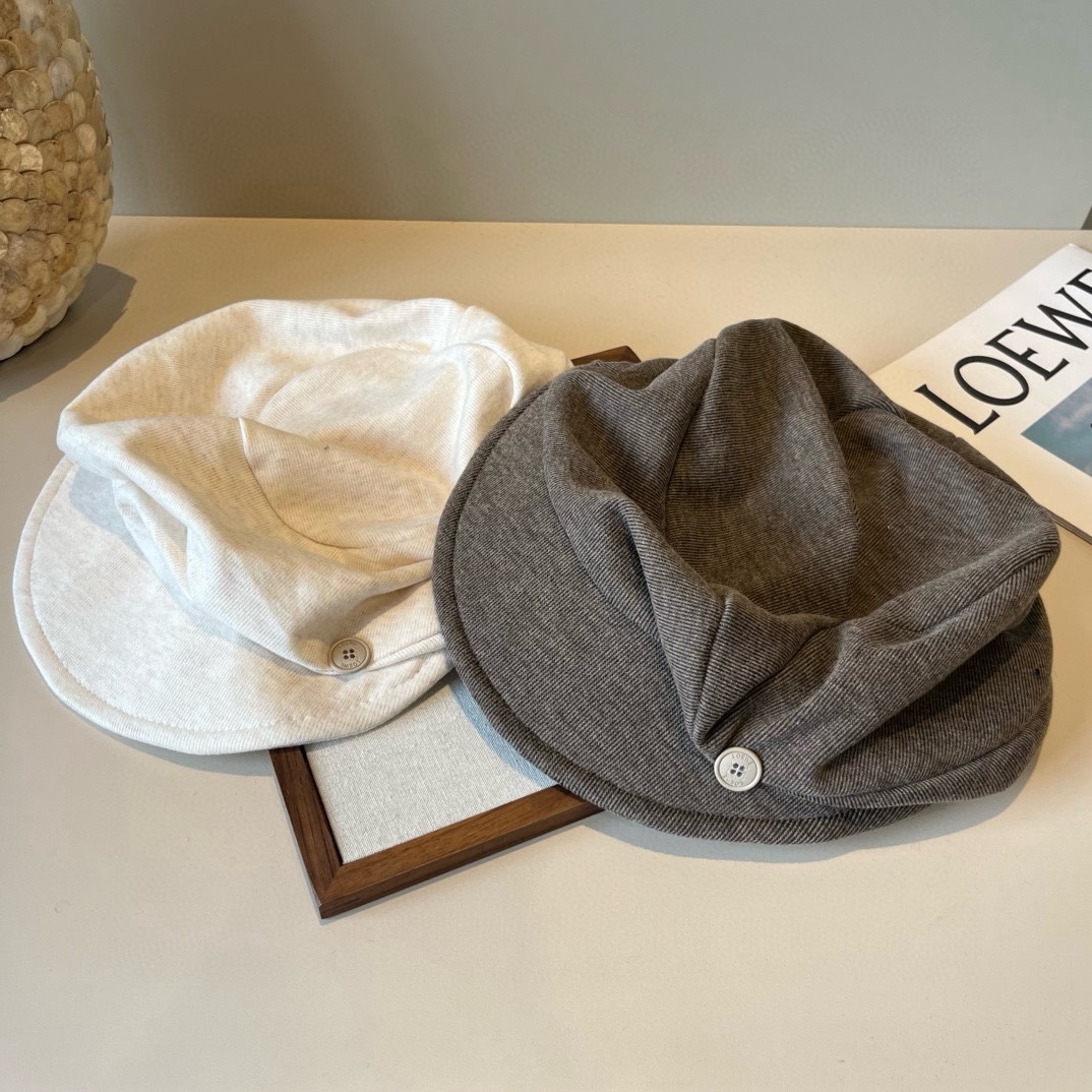 🆕

罗意威秋款画家鸭舌帽，后松紧带调节，适合任何脸型