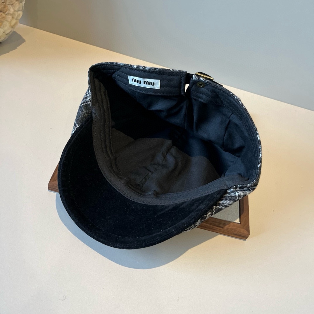 🆕

miumiu缪缪鸭舌前进帽，头围58cm