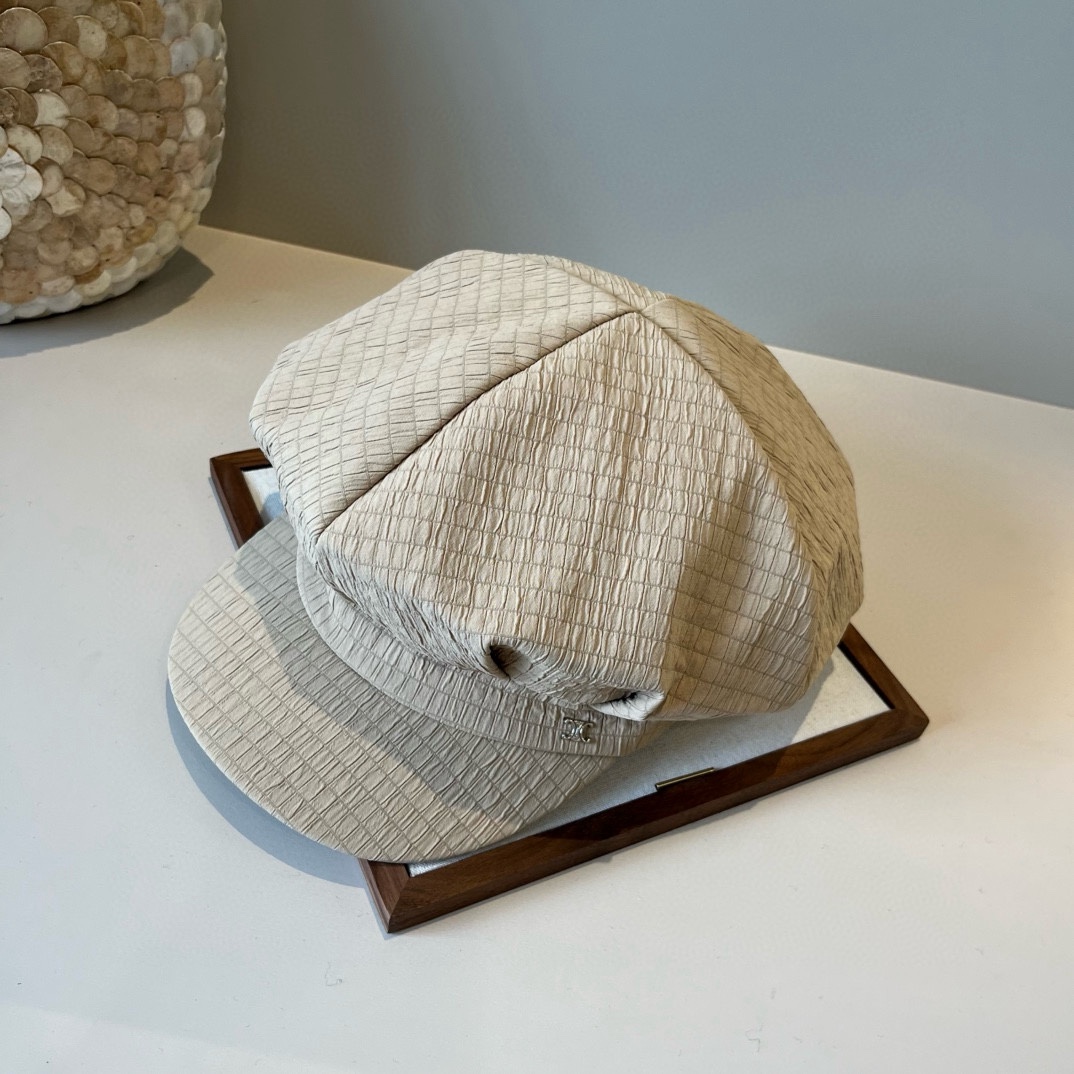 🆕

Celine赛琳新款鸭舌画家帽，秋冬款，头围57cm