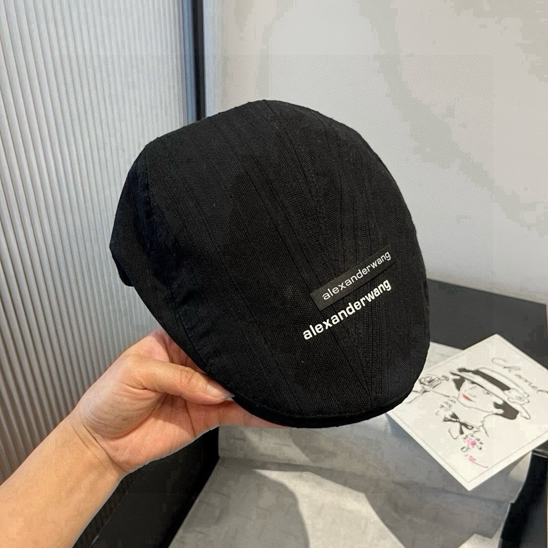 🆕
亚历山大王前进鸭舌帽，轻盈百搭