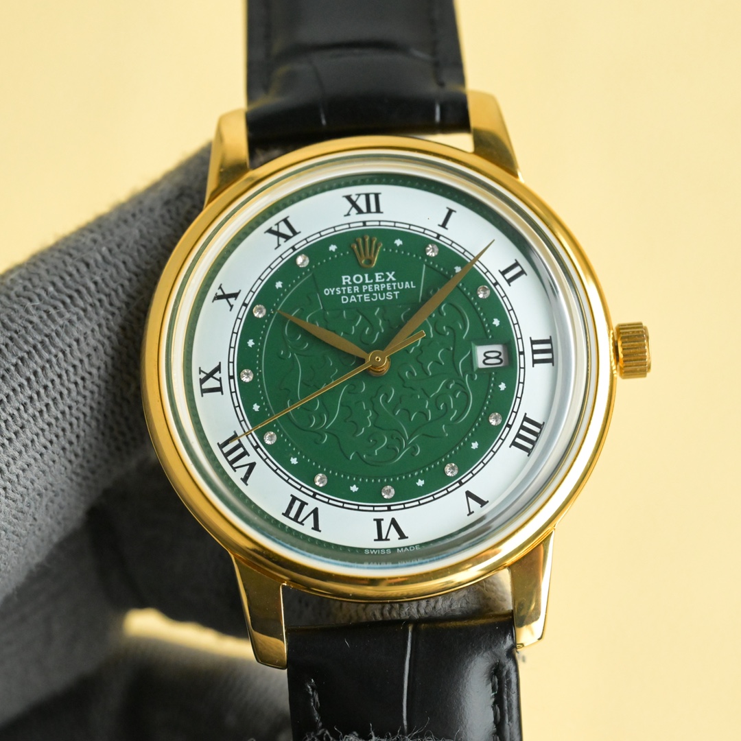 NO:339838,White-shelled gold-shelled Rolex hot new style new pot lid, taking up to 6 months!  Ultra-thin men's automatic mechanical watch, using imported original 9015 movement, with 28,800 vibration frequency per hour, zero rework quality, diameter 40mm original size, ultra-thin craftsmanship 8mm, (can be matched with imported calfskin from Xin Italy!) Pot cover glass material!  Super waterproof 50 meters!  The same style in the counter, one to one replica!  Take him with him and show his strength and extraordinary spirit!  Glorious, eternal and noble. Please identify exclusive quality, rolex, cowhide19860909白壳金壳 劳力士 火热新款式新款锅盖,耗时长达6个月！超薄男士自动机械腕表,采用进口原装9015机芯,每小时振频28800次,零返修质量,直径40mm原装尺寸,超薄工艺8mm,(可搭配采用鑫意大利进口小牛皮！)锅盖玻璃材质！超强防水50米！专柜同款,一比一复刻！带上他锋芒尽显,气派不凡！耀眼光辉,永恒尊贵.请认准独家品质,,rolex,cowhide,Watch