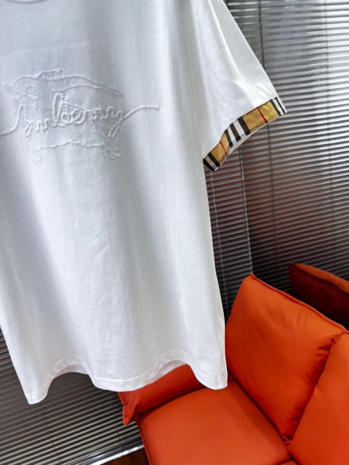  Burberry 巴宝莉夏季新品（男女同款情侣款短袖圆领t恤 ·定制260克100％双纱纯棉面料·定染