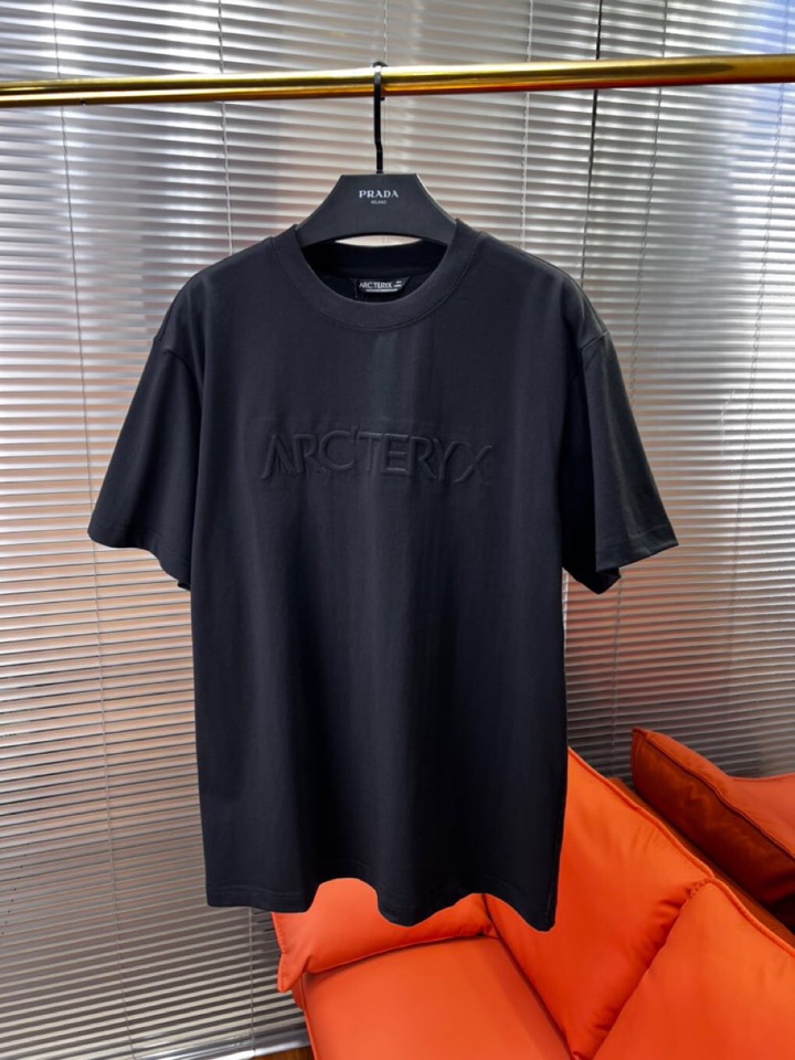  (Arcteryx）始祖鸟25ss新款短袖圆领T恤，男女同款情侣款，定制260克100％双纱纯棉面料·