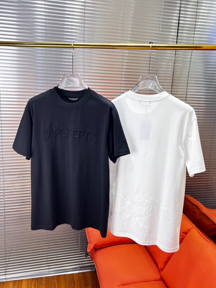  (Arcteryx）始祖鸟25ss新款短袖圆领T恤，男女同款情侣款，定制260克100％双纱纯棉面料·