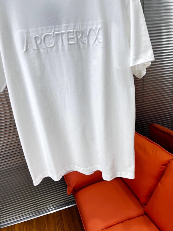  (Arcteryx）始祖鸟25ss新款短袖圆领T恤，男女同款情侣款，定制260克100％双纱纯棉面料·