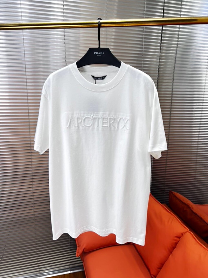  (Arcteryx）始祖鸟25ss新款短袖圆领T恤，男女同款情侣款，定制260克100％双纱纯棉面料·