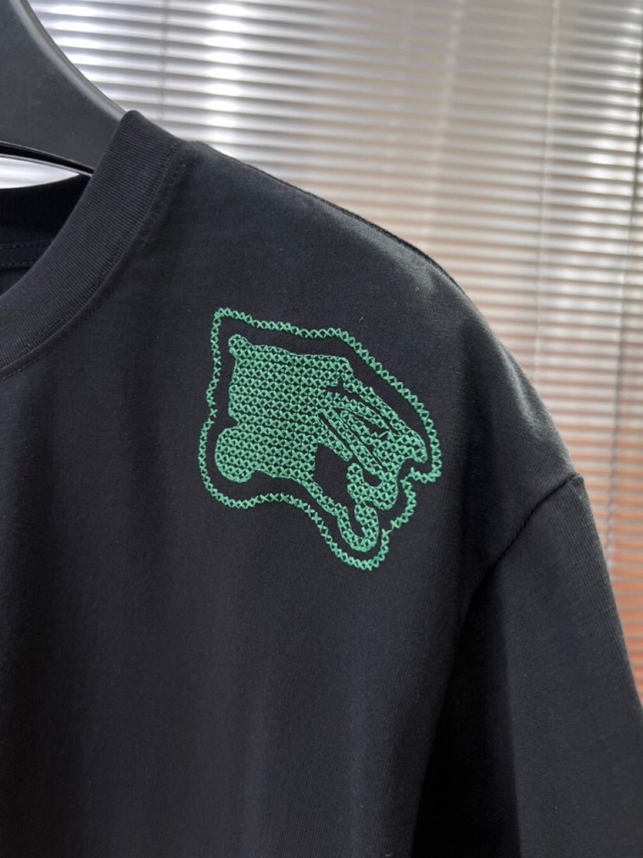  Burberry 巴宝莉25ss新款短袖圆领T恤，男女同款情侣款短袖圆领t恤 ·定制260克100％双