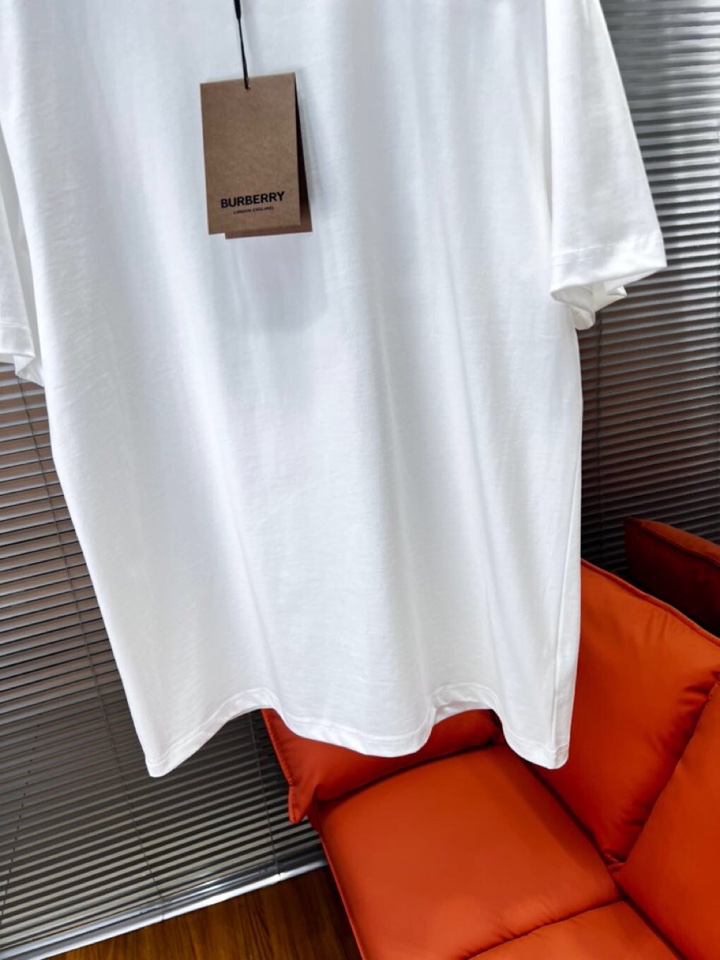  Burberry 巴宝莉25ss新款短袖圆领T恤，男女同款情侣款短袖圆领t恤 ·定制260克100％双