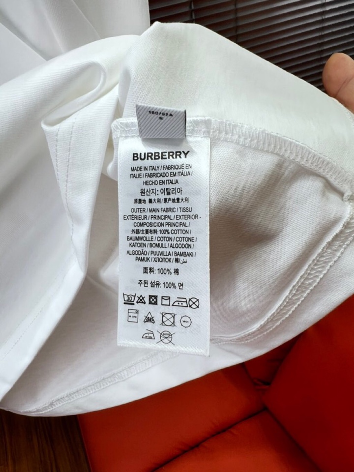  Burberry 巴宝莉25ss新款短袖圆领T恤，男女同款情侣款短袖圆领t恤 ·定制260克100％双