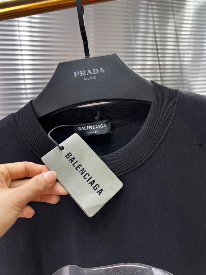  BALENCIAGA 巴黎世家25ss新款短袖圆领T恤，男女同款情侣款，定制260克100％双纱纯棉面