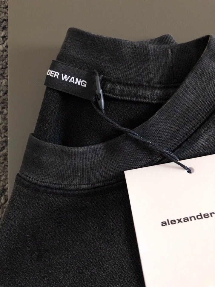  Alexander Wang 亚历山大·王 宽松版型\n25最新复古水洗烫钻直喷工艺重磅短袖圆领T恤，