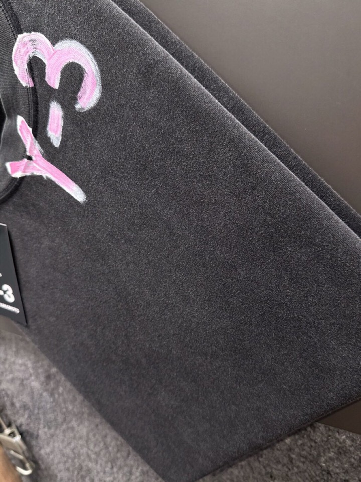  Y-3 山本耀司 2025春夏新款首发最新款短袖圆领T恤 高端订制 设计前卫时尚！品牌logo重工艺设